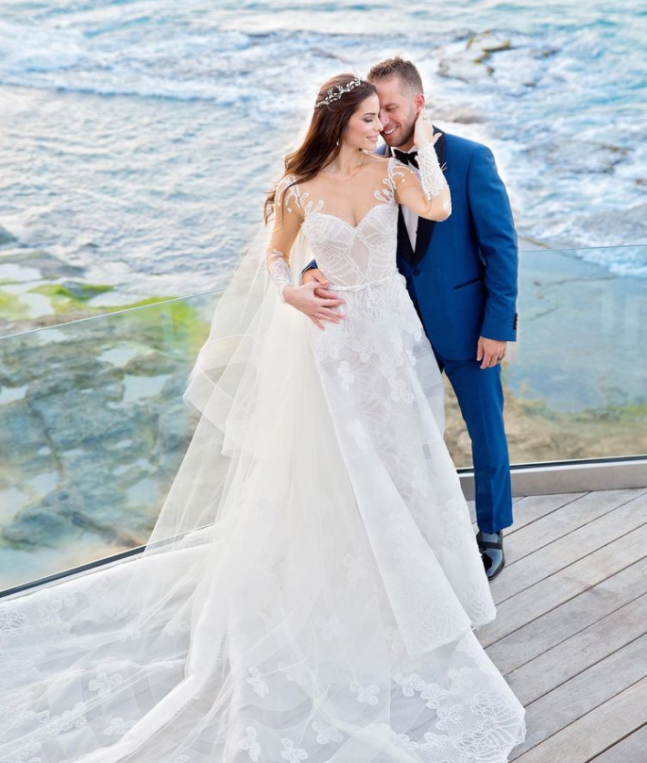 J.J Barea and Viviana Ortiz on their wedding