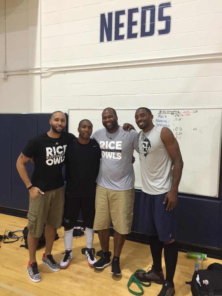 Mike Harris (rightmost) and McKreith (leftmost) with Carlin Hartman and Lorenzo Williams (Source: Twitter)