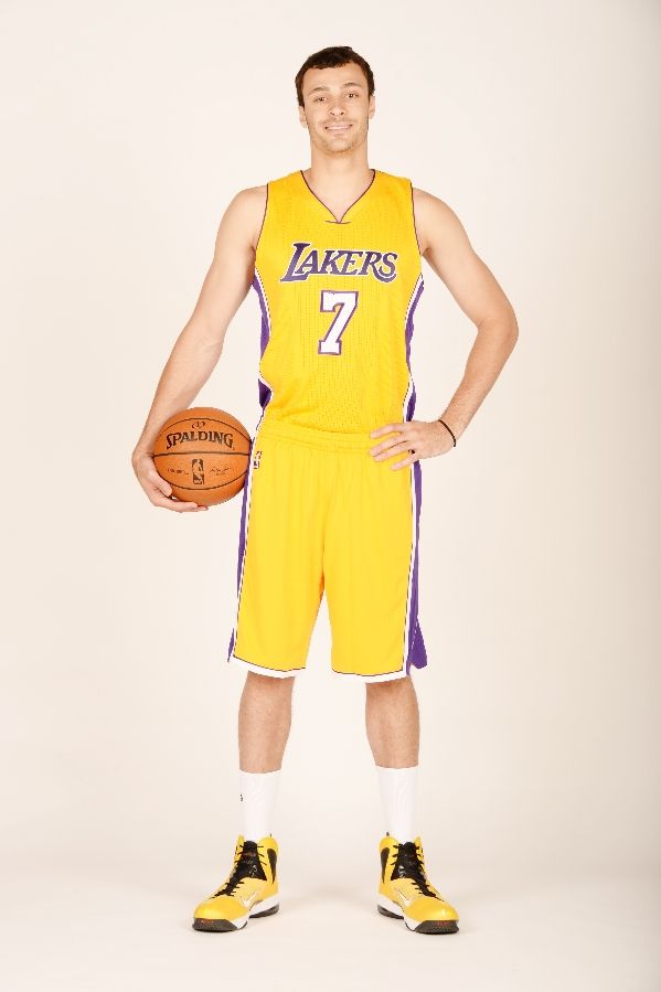Nance with his first played NBA team, Los Angeles Lakers (Source: basketballsociety.com)