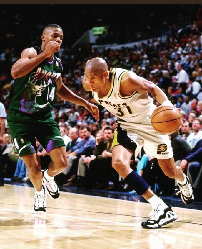 Ray Allen playing basketball