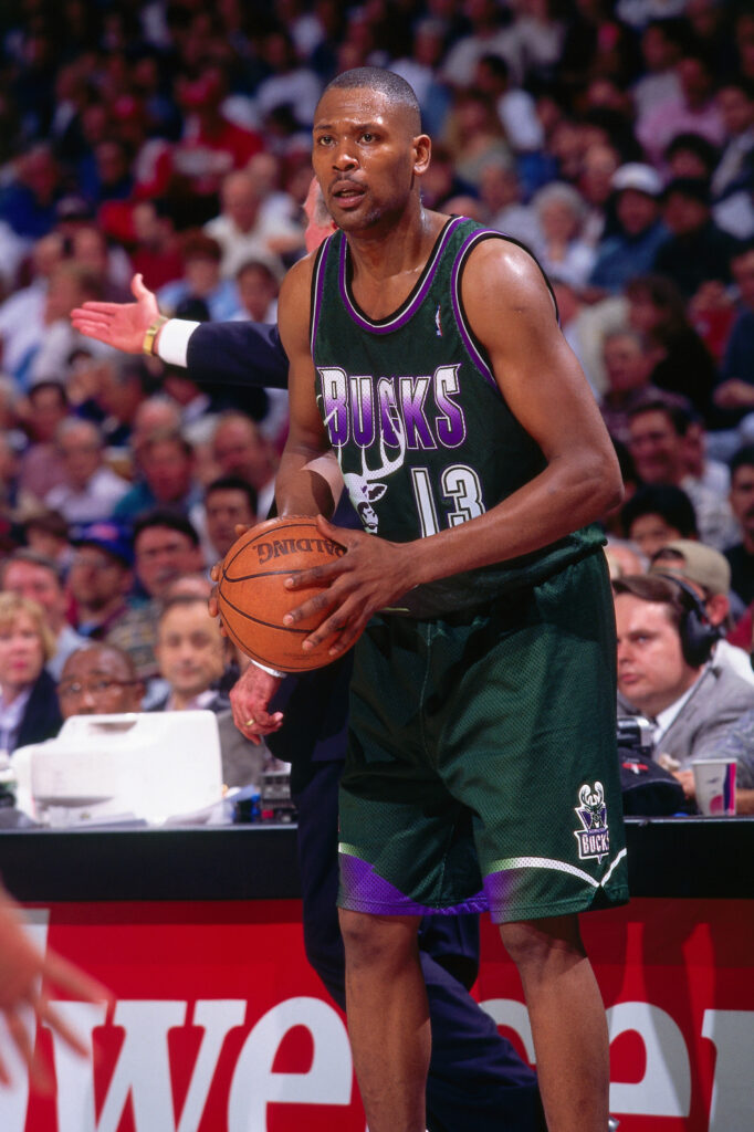 Robinson with the Milwaukee Bucks (Source: bodo.com.tr)