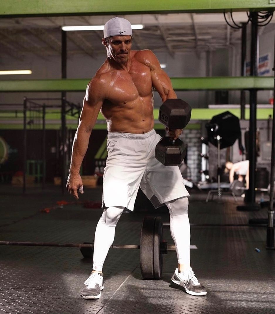 Top 12 Best CrossFit Athletes in the World [2024 Update] Players Bio