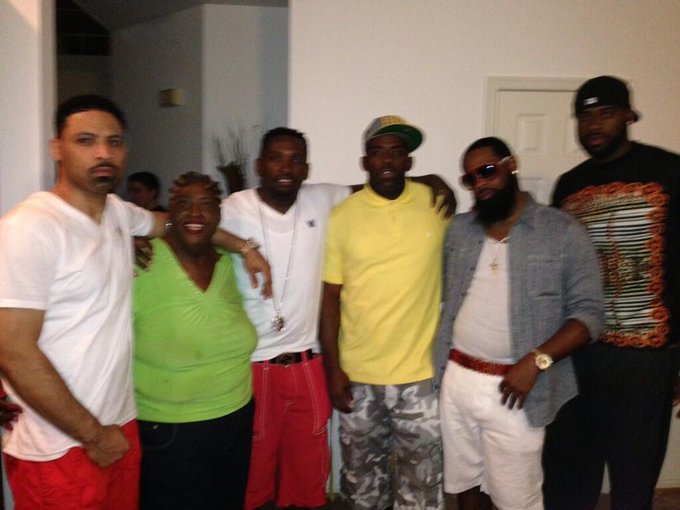 Tyreke Evans with his brothers and Family