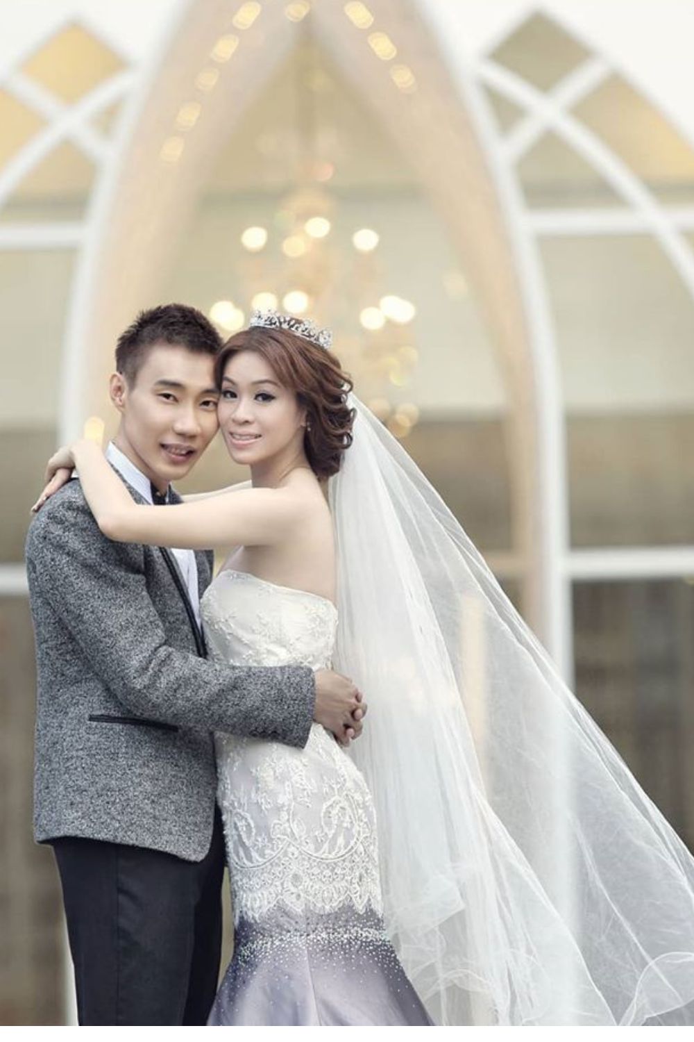 Lee Chong Wei With His Wife. 