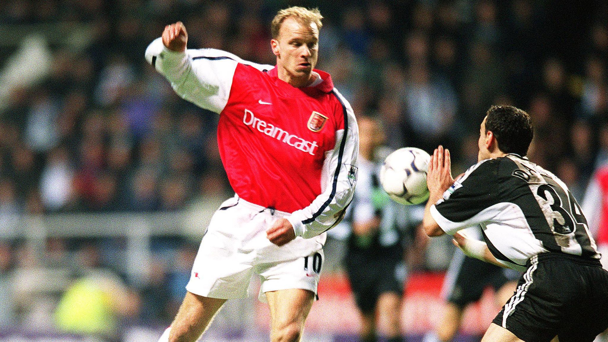 Dennis Bergkamp playing for Arsenal 2002