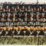 MEARS Auctions Lot Detail – 1966 Green Bay Packers Team Signed Poster Honoring Super Bowl (Source: Mears Auction)