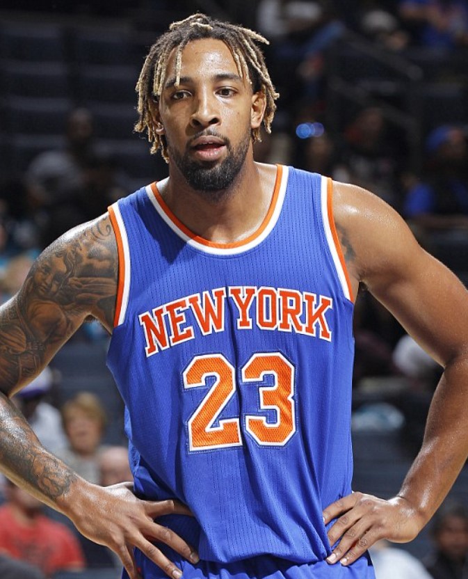 Derrick Williams With His Team