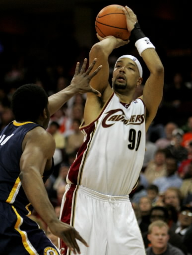 Drew Gooden playing for Cleveland Caveliers.