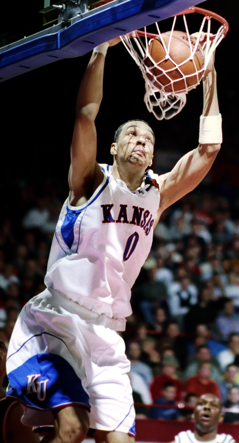 Drew Gooden playing for University of Kansas