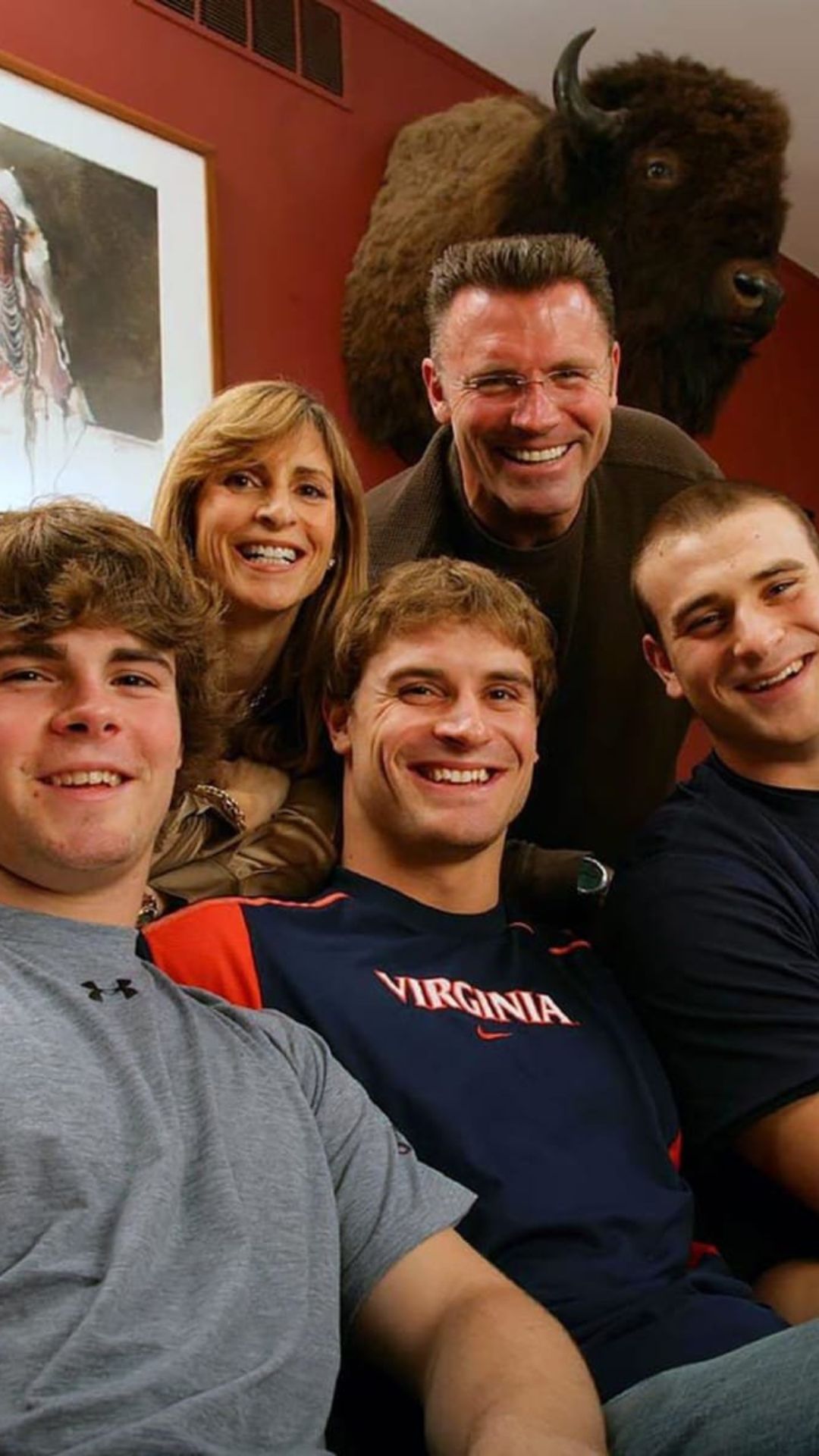 Howie Long, Along With His Family (Source: Pinterest)