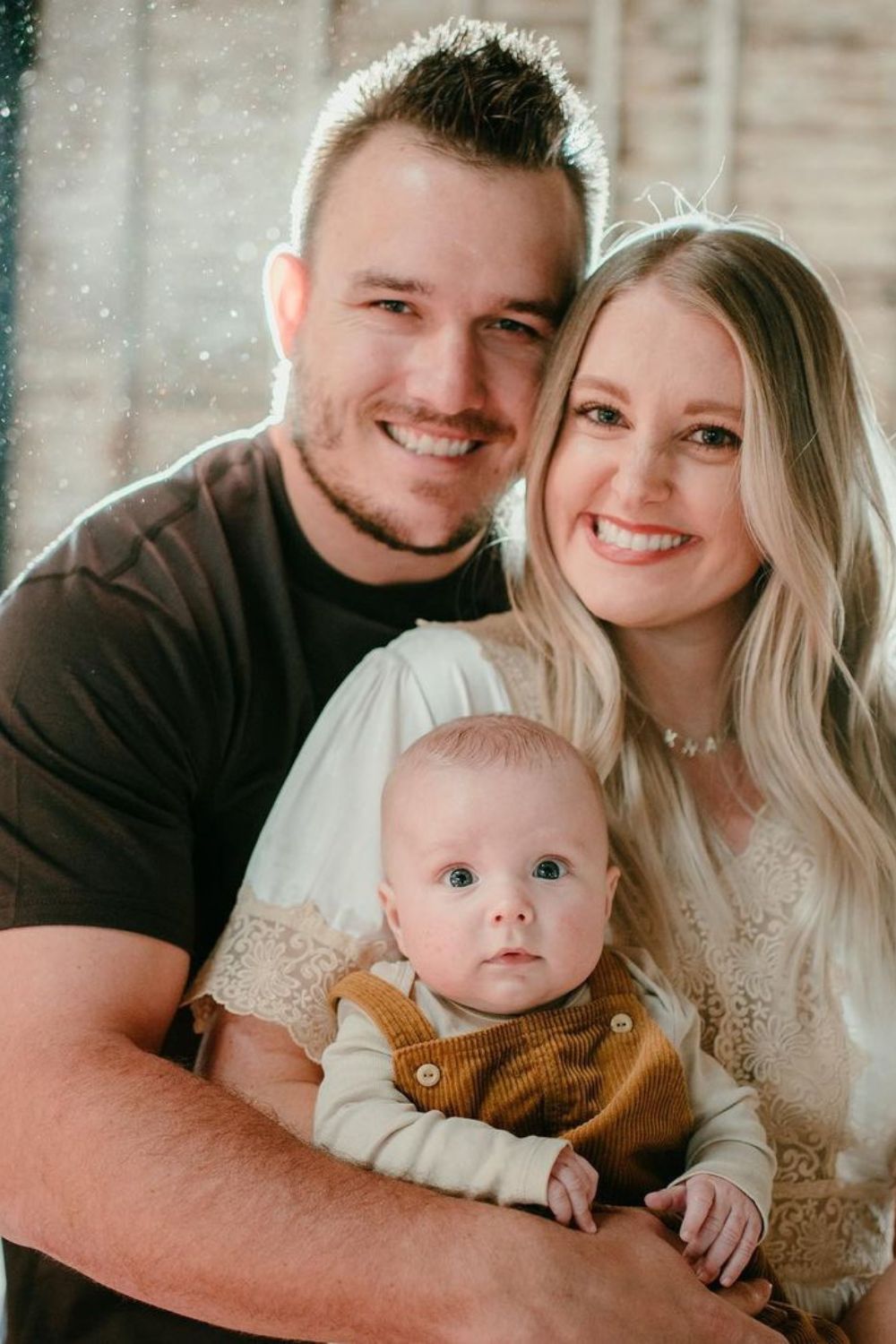 Mike Trout: Bio, family, net worth, wife, age, height and much more