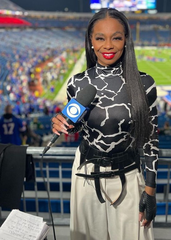 Why Is CBS Sports' Josina Anderson Promoting Offshore Book Bovada?