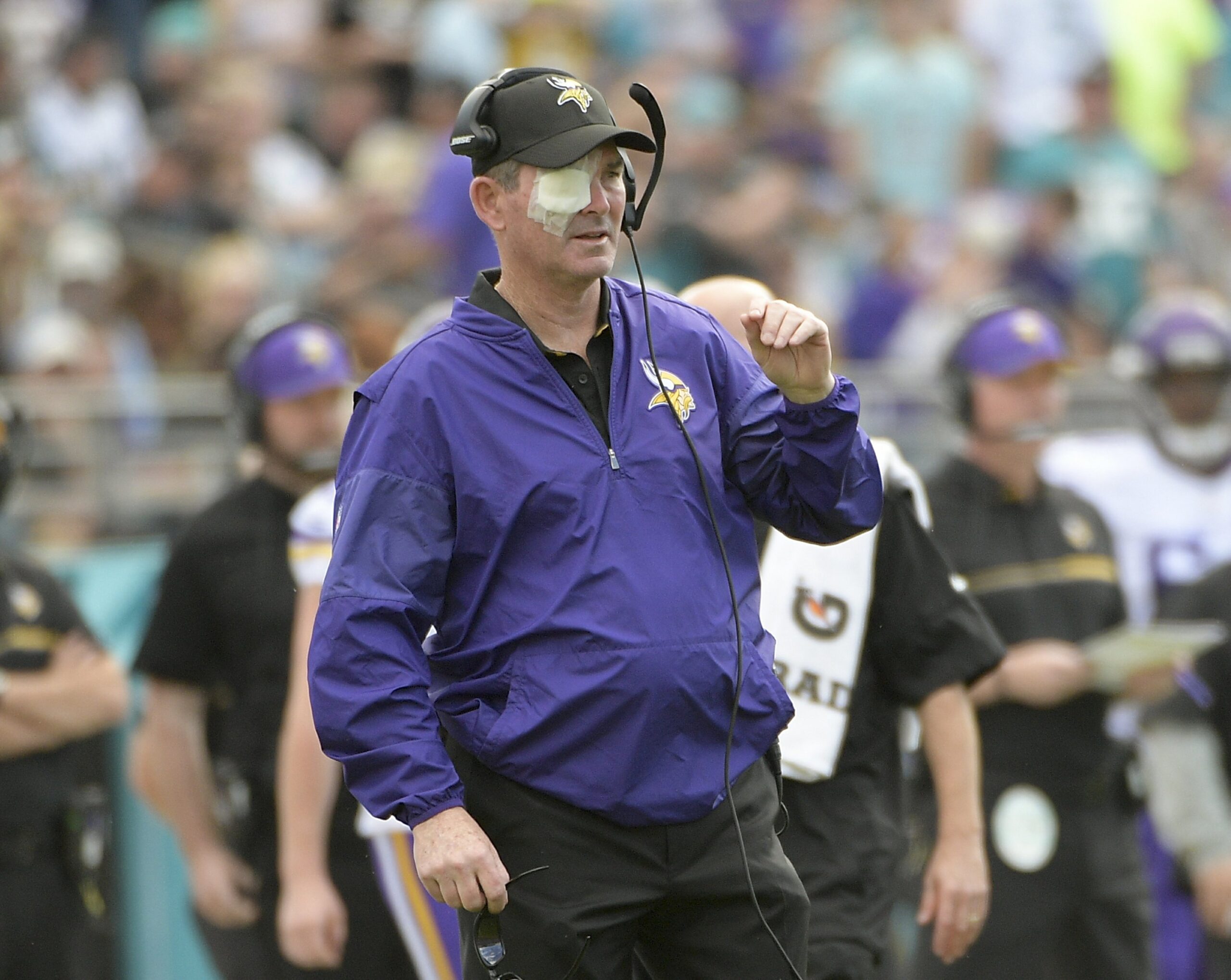 Mike Zimmer Eye Patch (Source: AP match)