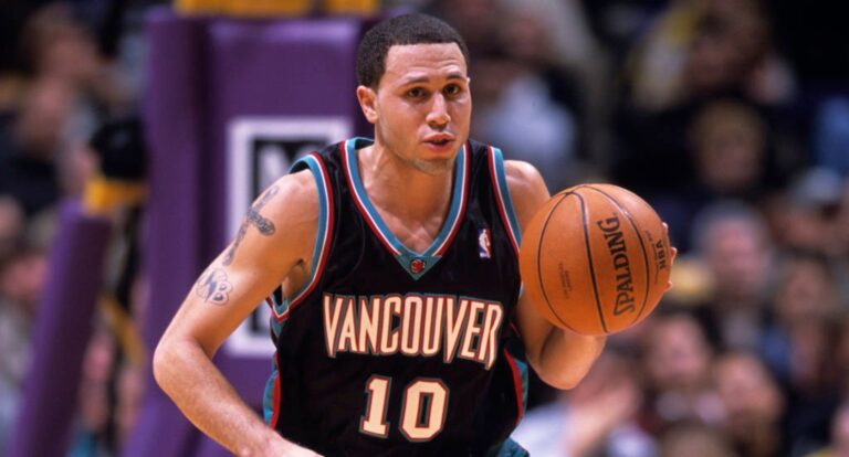 NBA player Mike Bibby