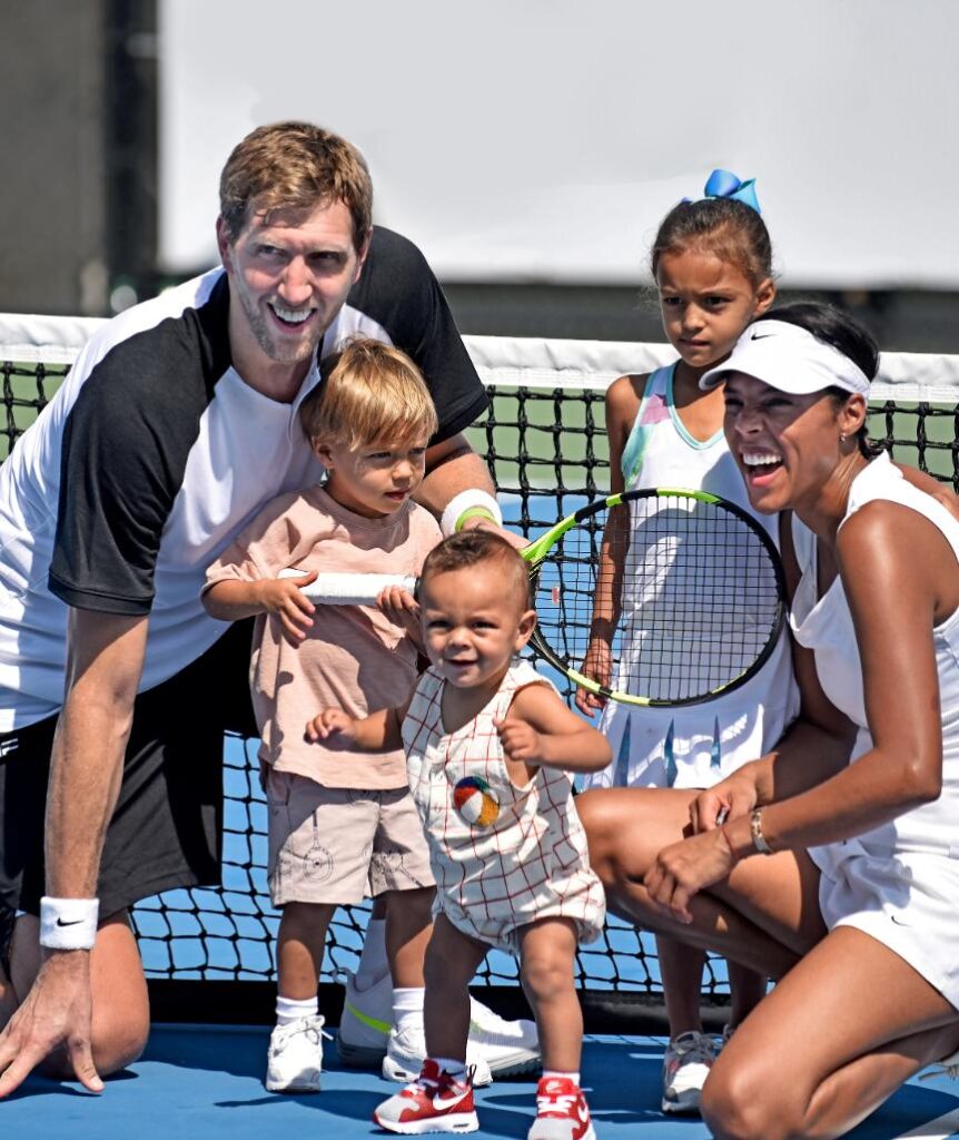 Dirk Nowtikzki and Jessica Olsson with their Children 