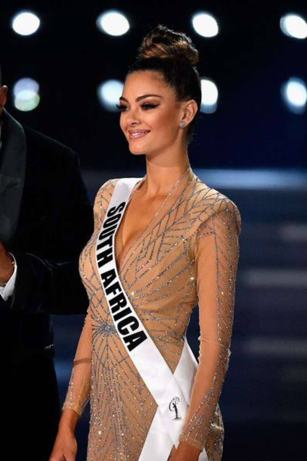 Demi-Leigh Tebow, Former Miss universe 2017