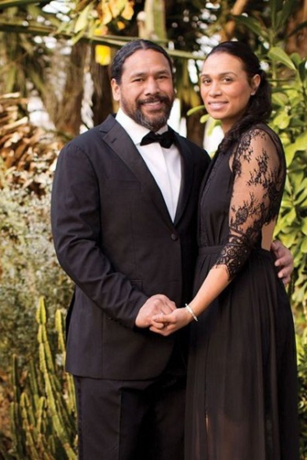 Theodora Holmes With Her Husband Troy Polamalu 