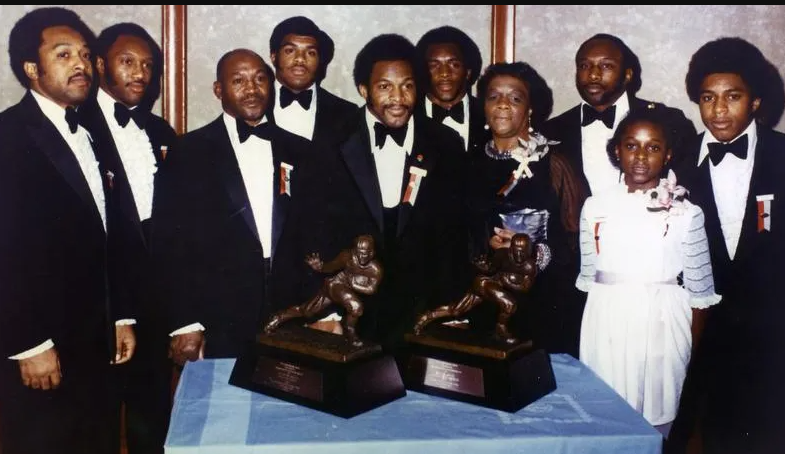 Archie Griffin with his brothers and sister