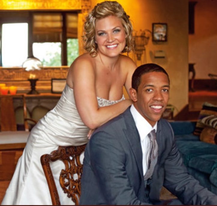 Channing Frye and his wife Lauren Lisoski during their wedding (Source NBA Title Chase)