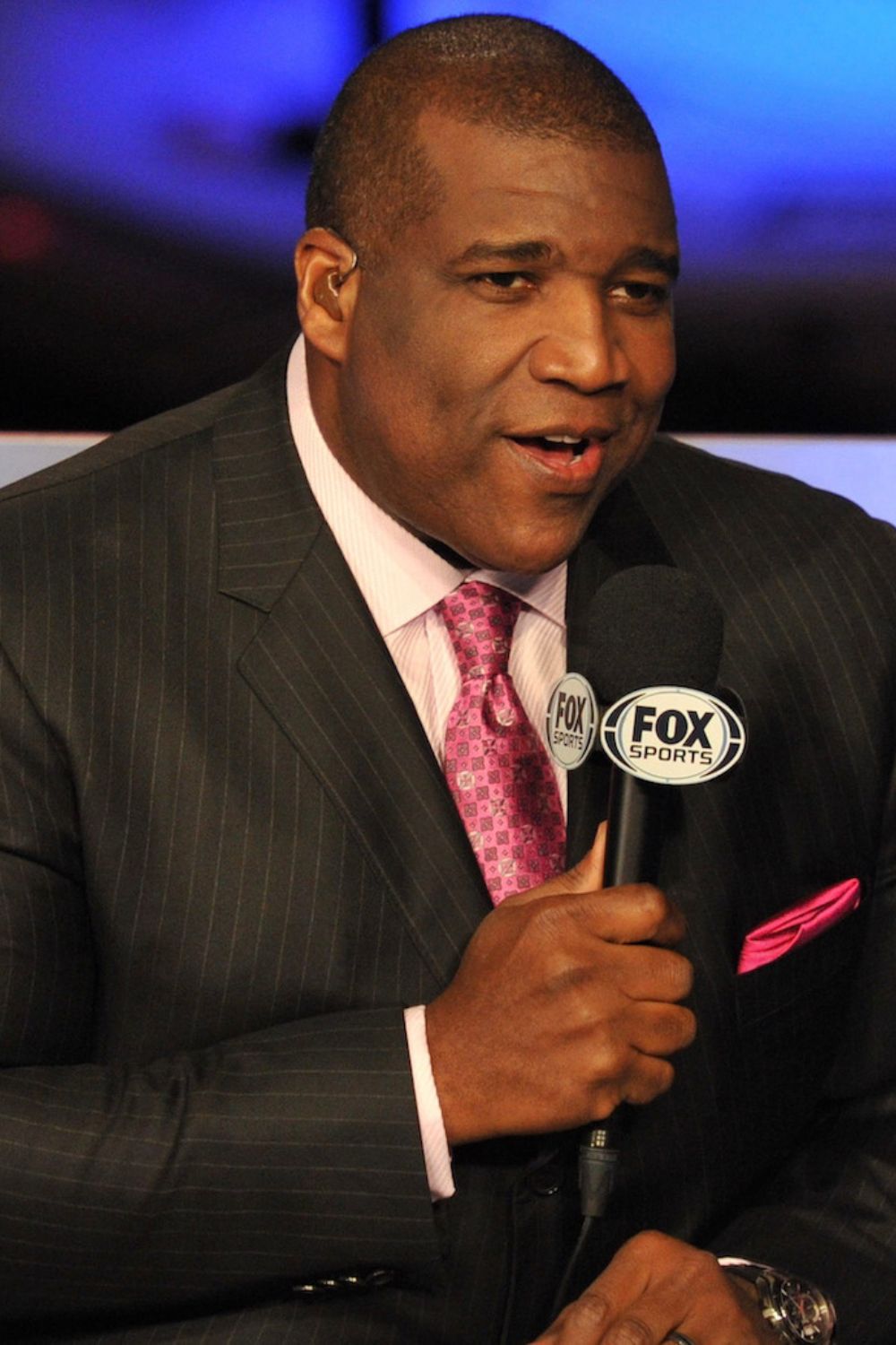 Who is Curt Menefee's wife Viollette?