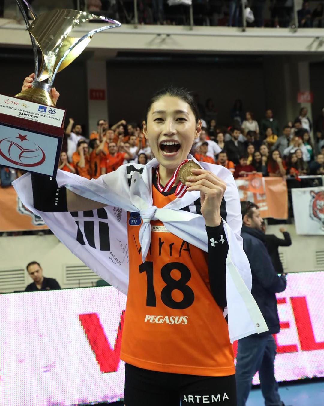 Kim Yeon-Koung With Turkish Cup