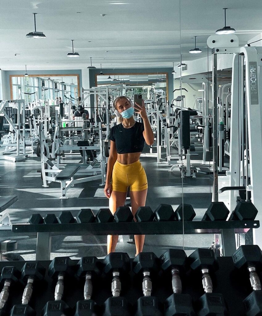 Everything To Know About D'Angelo Russell's Girlfriend! - Players Bio