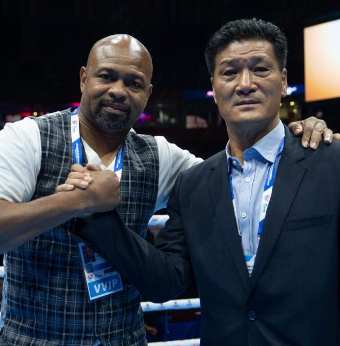 Park Si Hun and Roy Jones Jr.