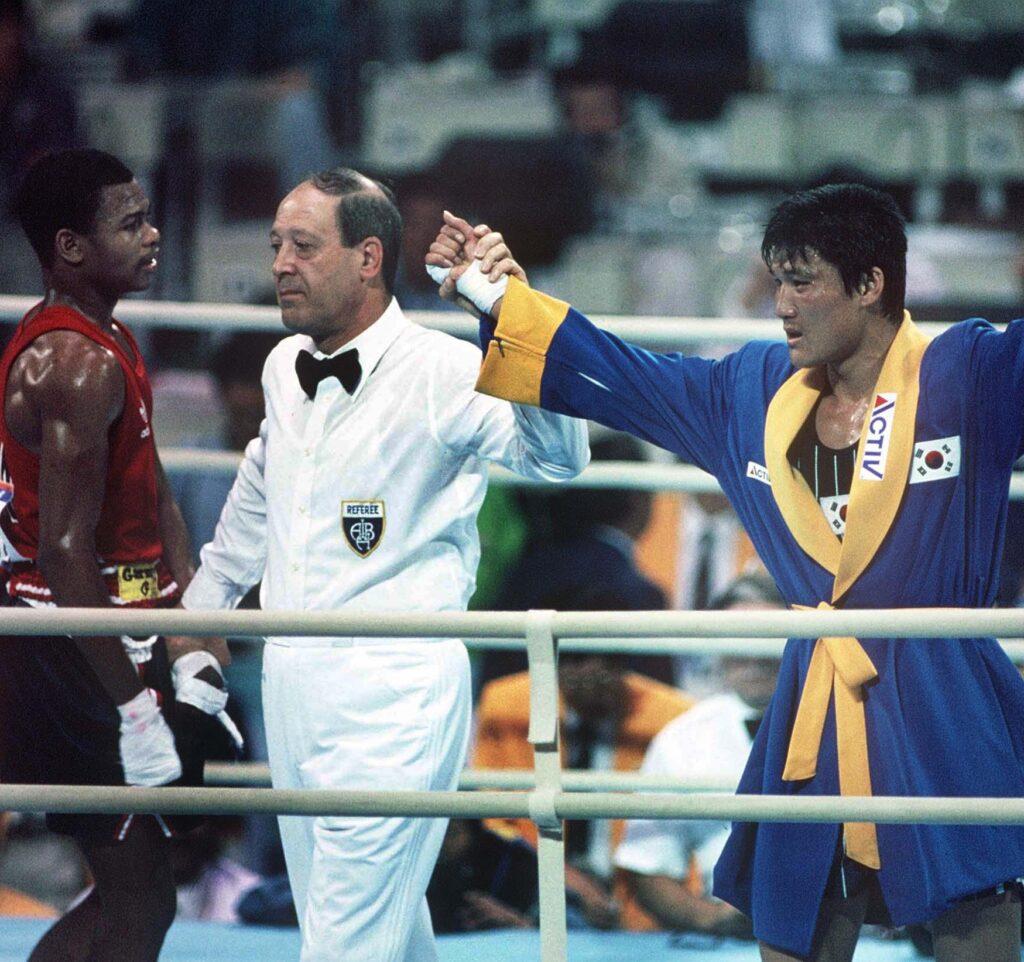 Most Controversial Boxing Decisions, Park Si Hun vs. Roy Jones Jr.