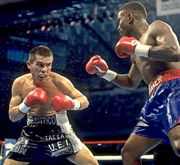 Pernell Whitaker vs Julio Cesar Chavez 