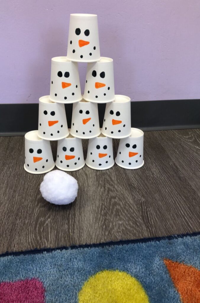 Snowman bowling