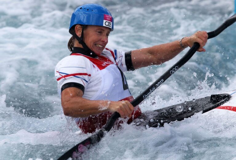 Stepanka Hilgertova in the water (Source: Sport Aktualne)