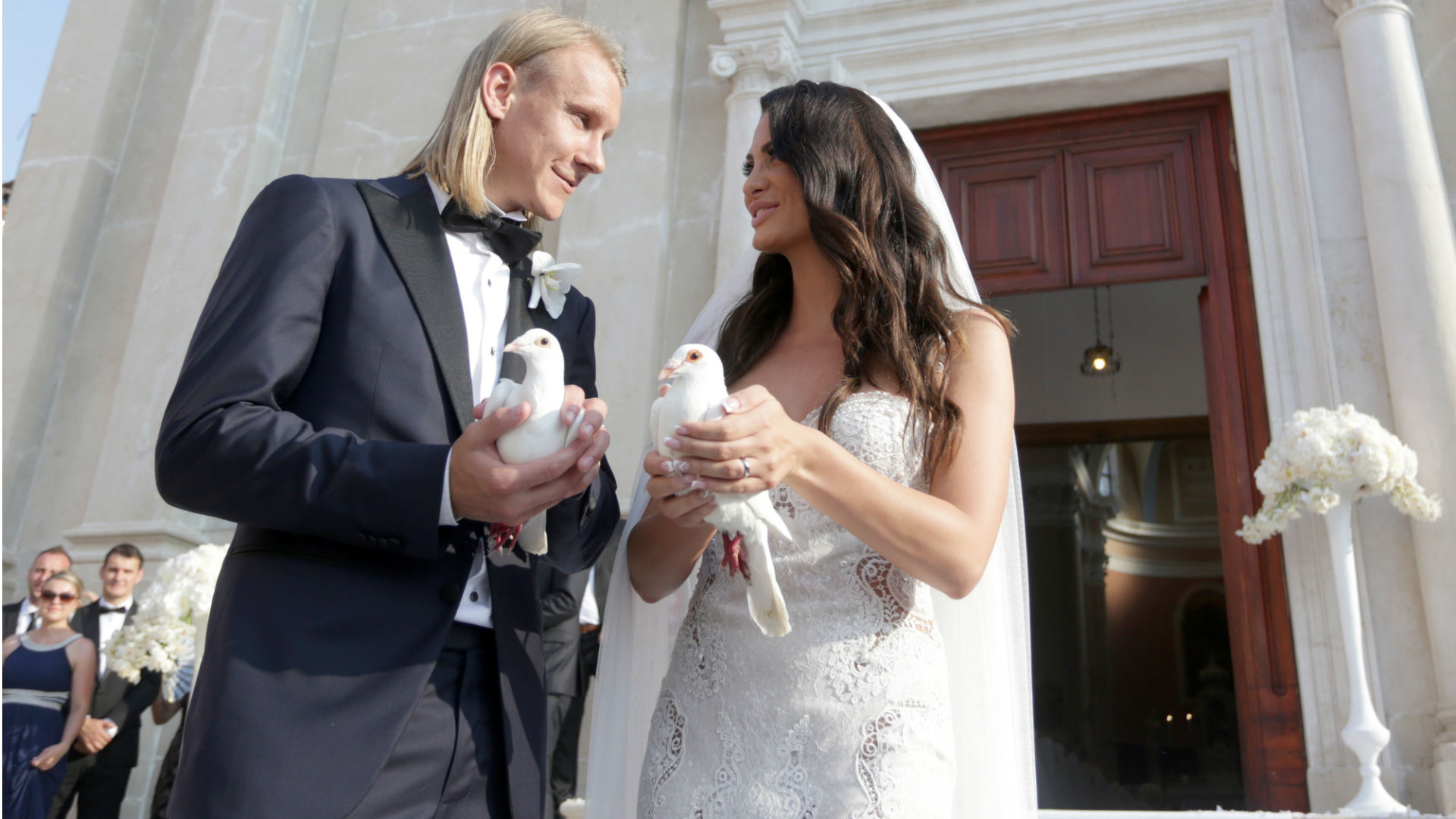 domagoj-and-his-wife-performing-wedding-rituals