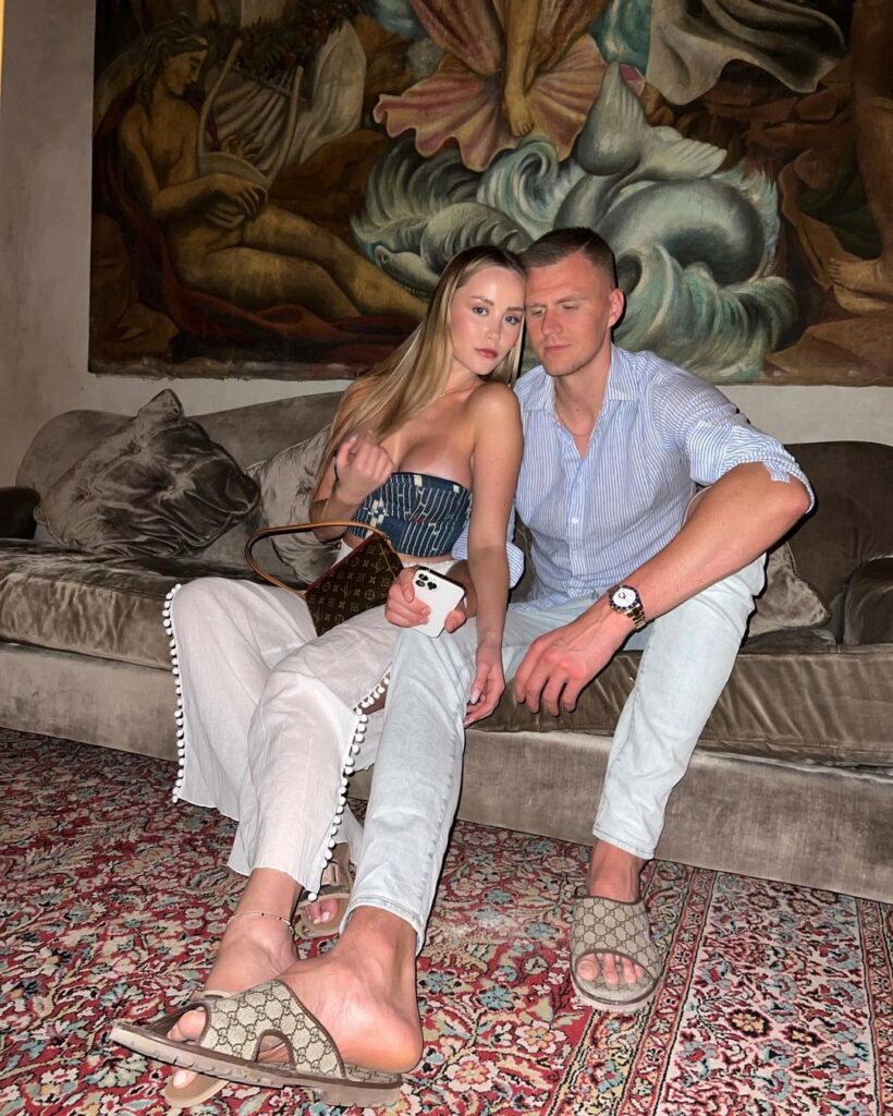 Kristap Porzingis with his girlfriend Laura Vizla (Source: Instagram)