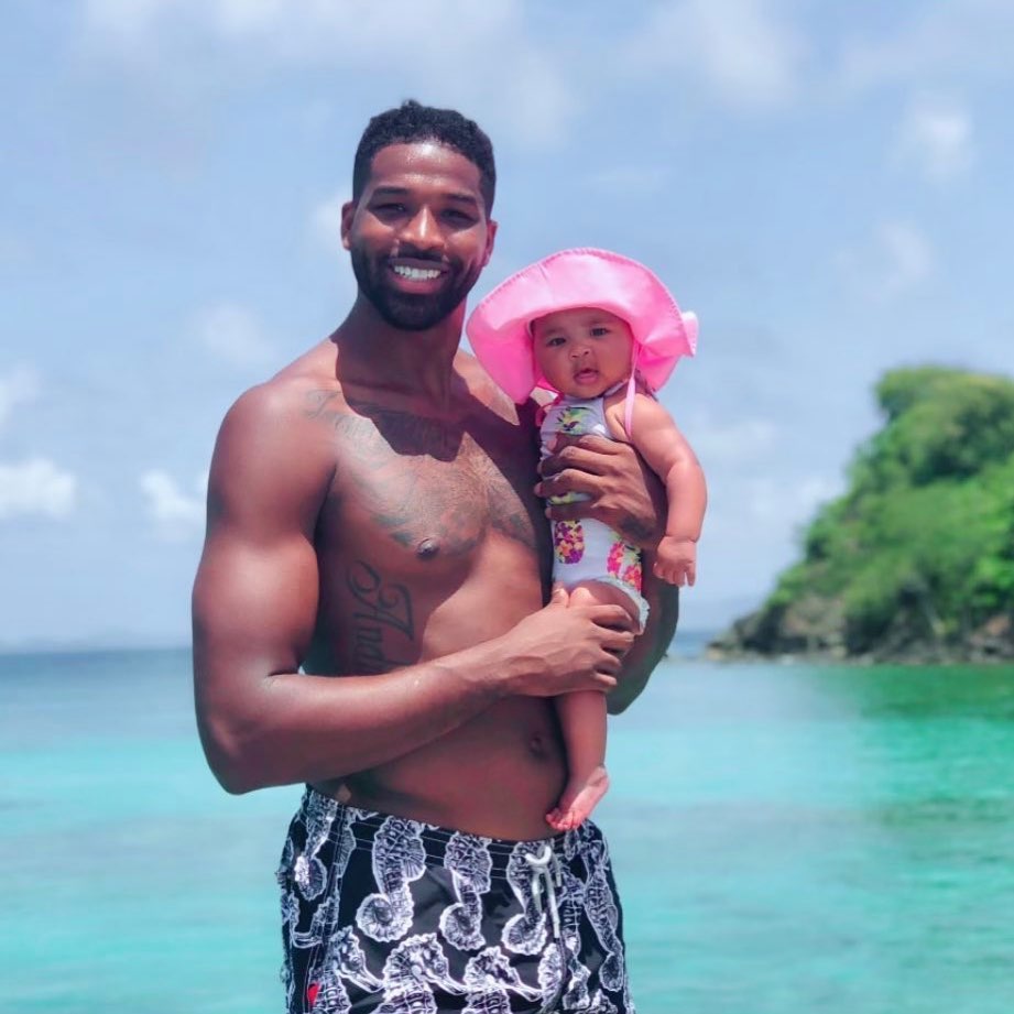 Tristan Thompson along with his daughter True Thompson (Source: Instagram)