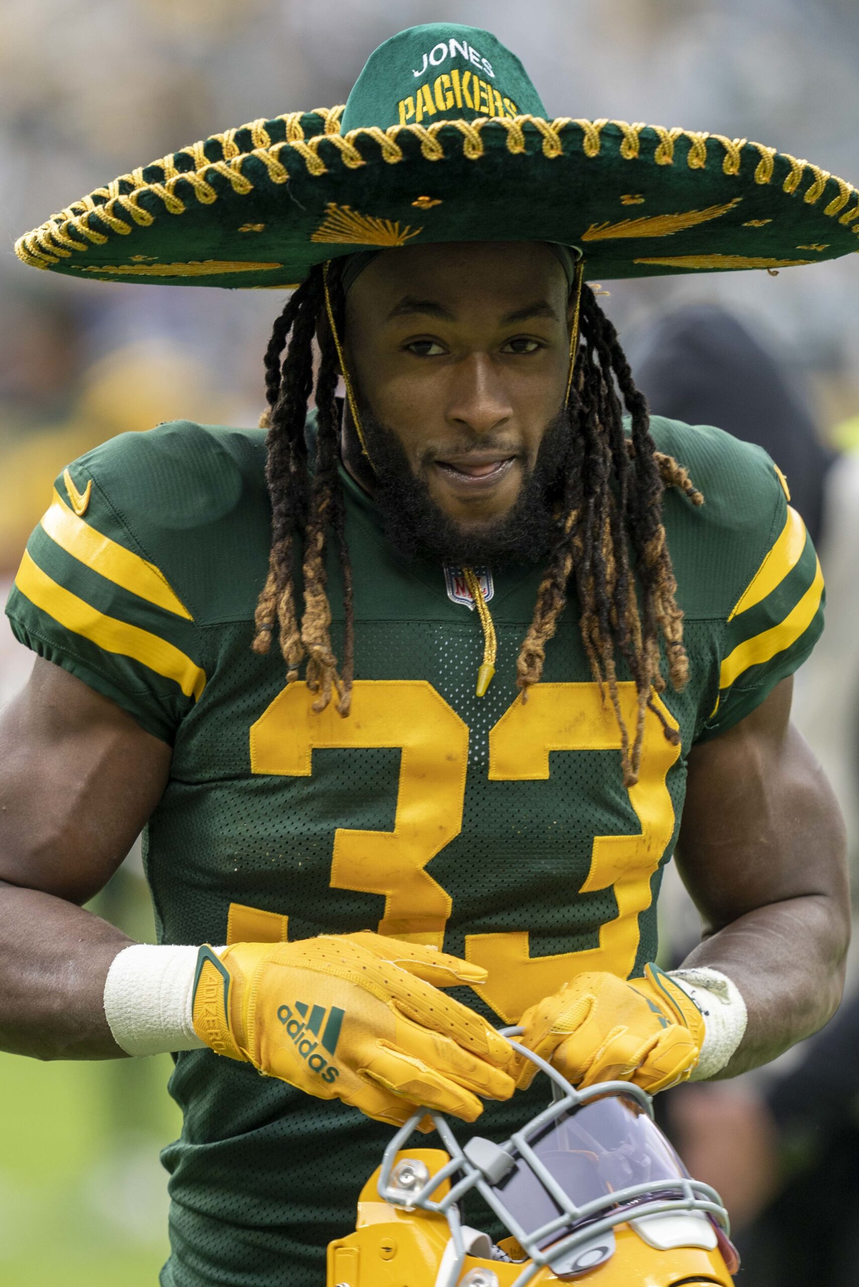 Aaron Jones Bio NFL, Girlfriend & Net Worth [2023 Update]