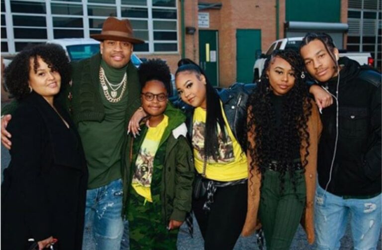 Allen Iverson with his kids