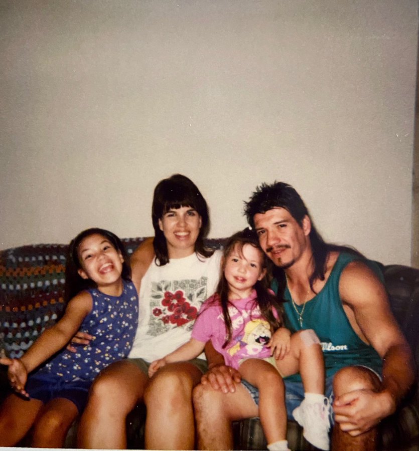 Eddie With His Wife Vickie And Their Two Daughters