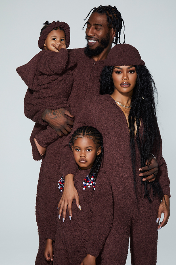 Iman Shumpert and his wife with their kids