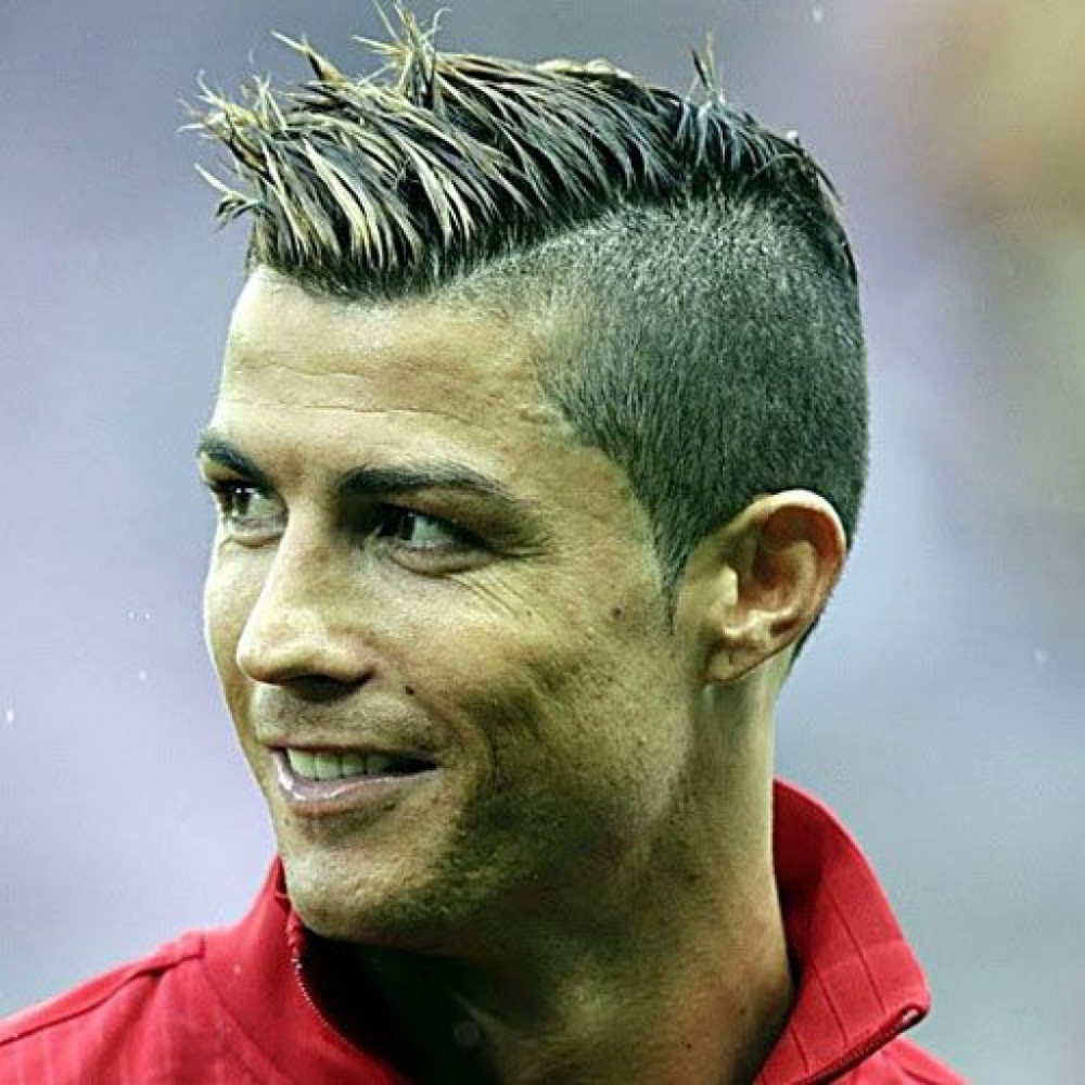 Ronaldo's spiky haircut with frosted tips and blends