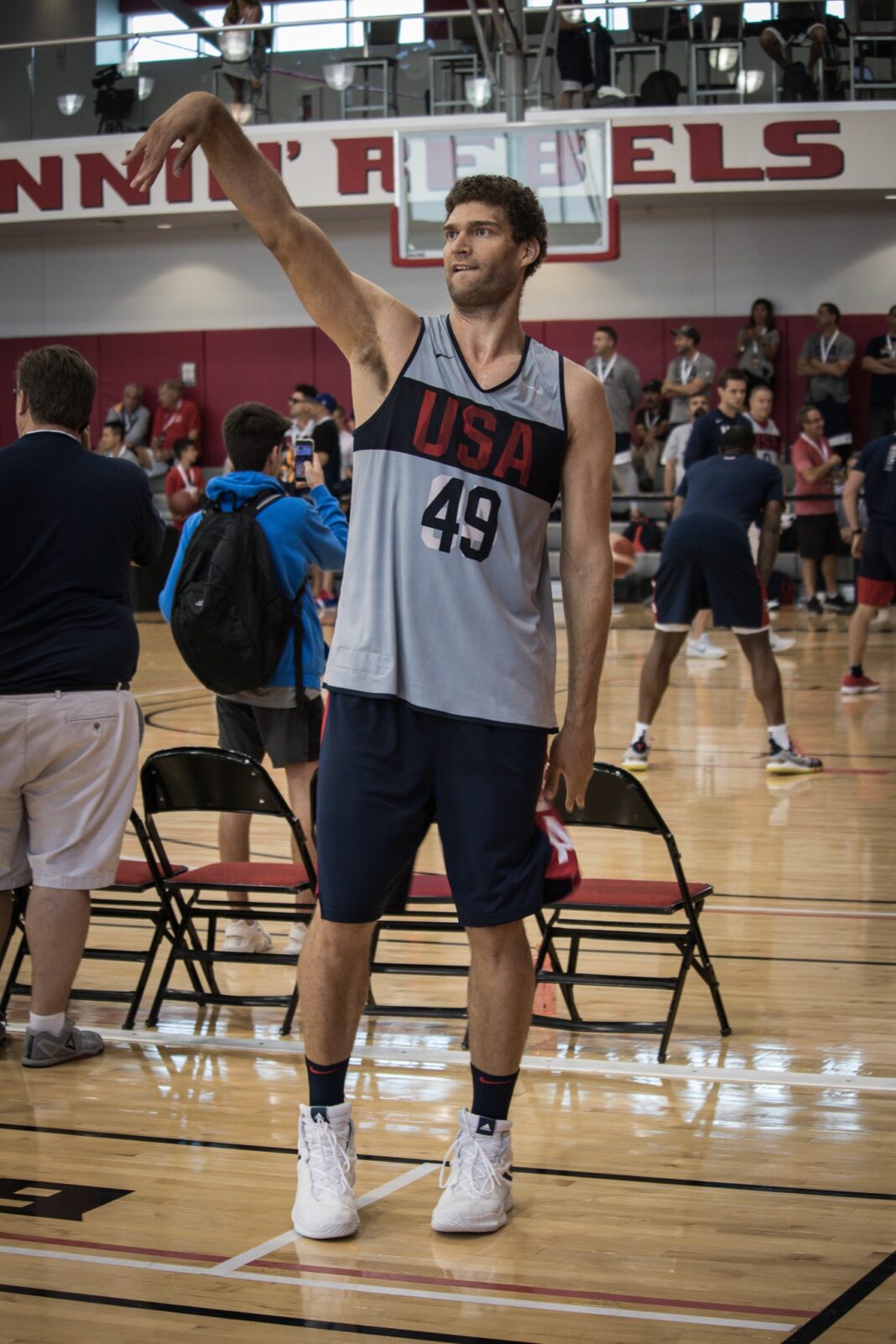 All About Brook Lopez Father Heriberto Lopez! Players Bio