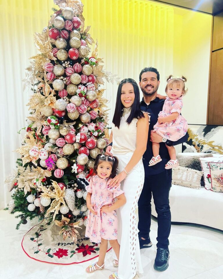 Eugenio Suarez: Career, Net Worth & Relationship - Players Bio
