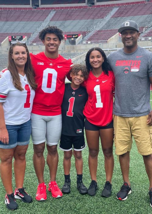 Kamryn Babb With His Father Step Mother And Siblings
