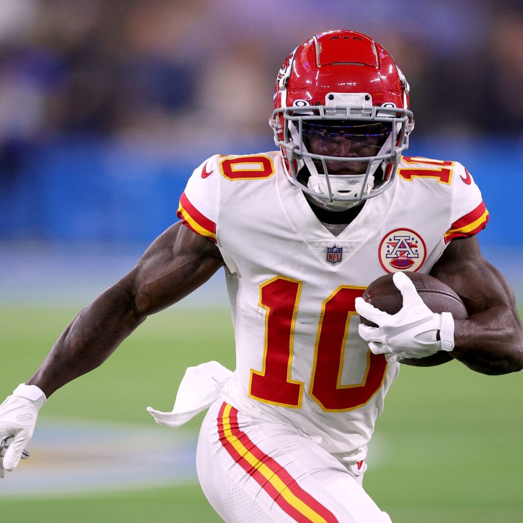 Tyreek Hill Bio [2024 Update]: Career & Net Worth - Players Bio