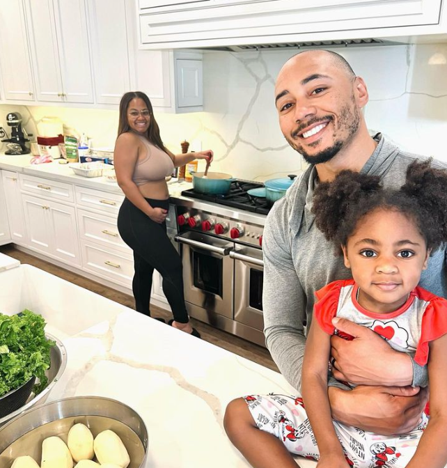 Mookie, Her Wife And Their Daughter Kynlee Ivory Betts In Kitchen 