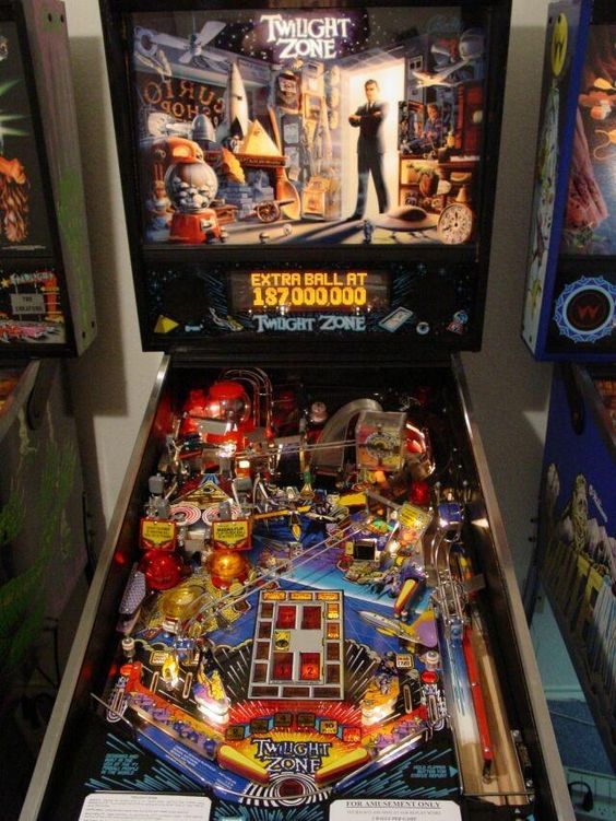 Twilight Zone Pinball Machine (Elite Home Gamerooms.)