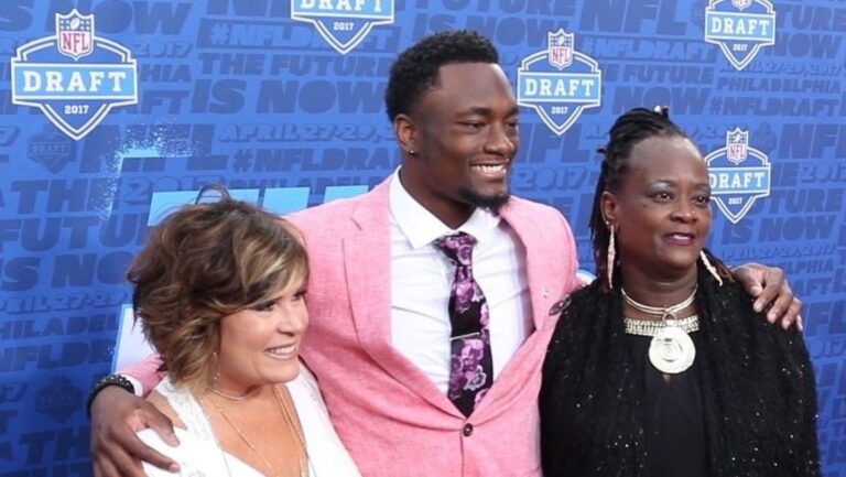 Corey Davis Mother Michelle Davis