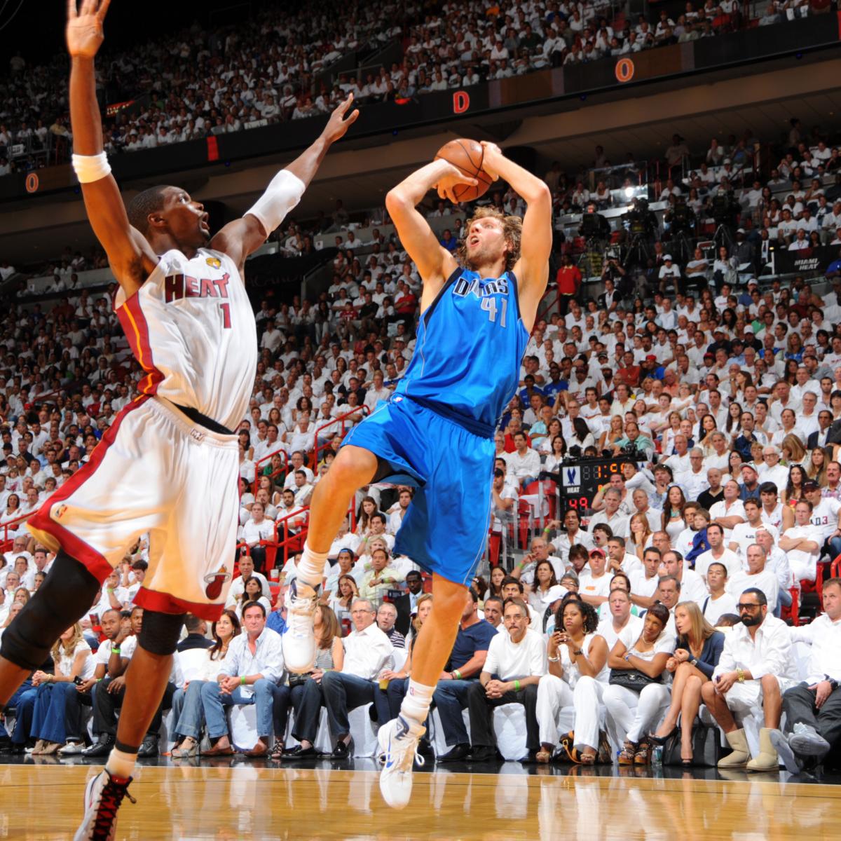 Dirk With His Signature One-Legged Fadeaway Shot