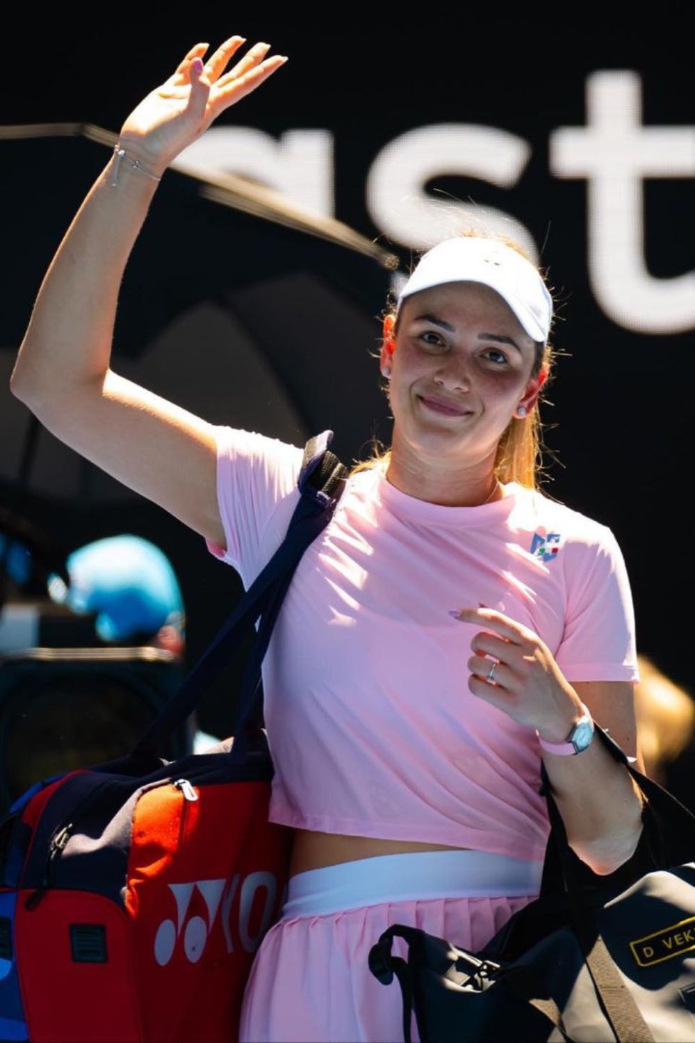 Donna Vekic Waving To Her Fans 