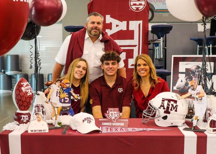 Conner Weigman With His Parents And Sister