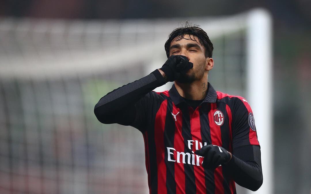 Paqueta-dedicates-his-goal-